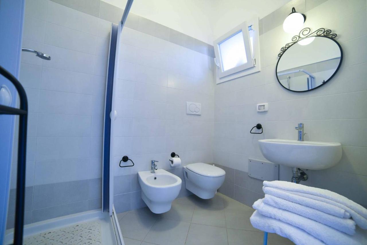 La Caletta Bed And Breakfast Торе Санта Сабина Екстериор снимка