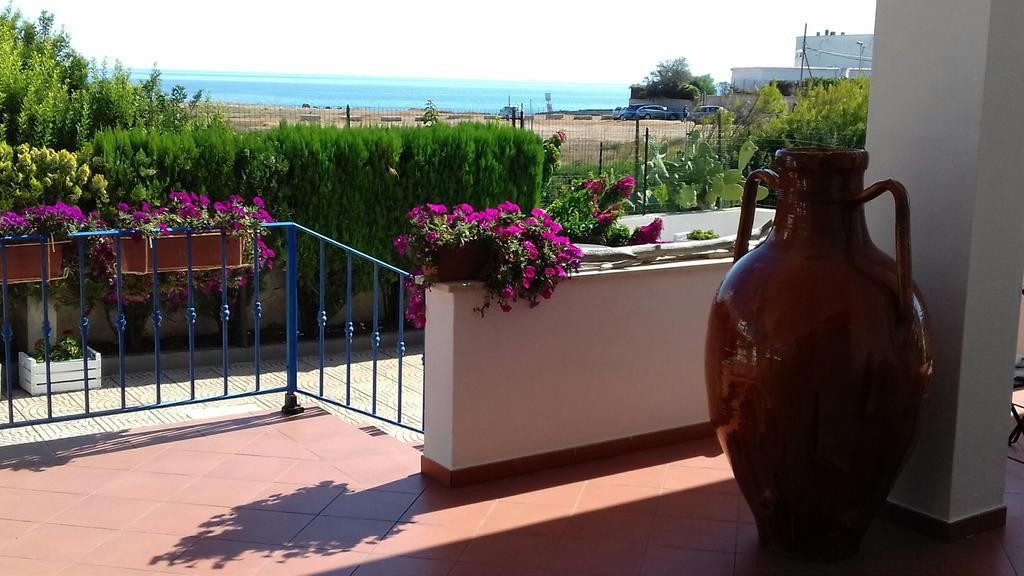 La Caletta Bed And Breakfast Торе Санта Сабина Екстериор снимка